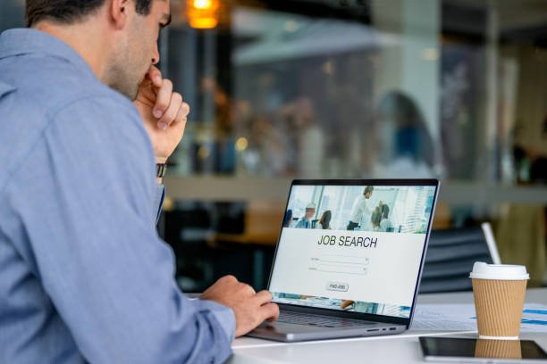 Networking tips for job seekers in 2025